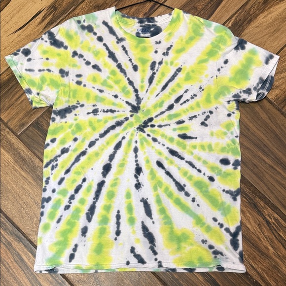 Gildan Tie-Dye T-Shirt in Lime and grey - Picture 1 of 5